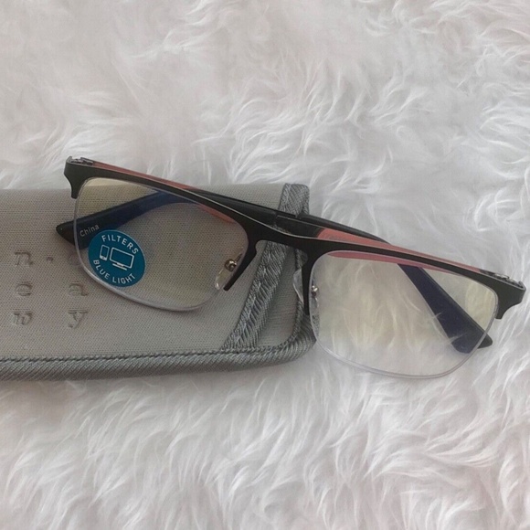 A New Day Women's Oval Blue Light Filtering Reading Glasses W/Soft Case +200 - Picture 10 of 11